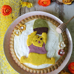 Crostata morbida Winnie the Pooh alla ricotta e miele – senza glutine, senza burro e senza lievito