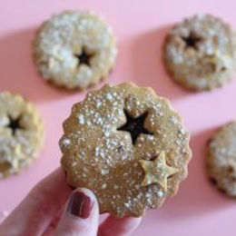 Biscotti light al Fonio con marmellata di ciliegie – senza glutine e senza burro