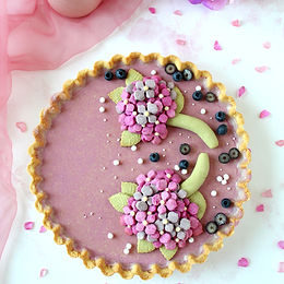 Crostata ortensie con crema di yogurt e panna cotta ai frutti di bosco – senza glutine