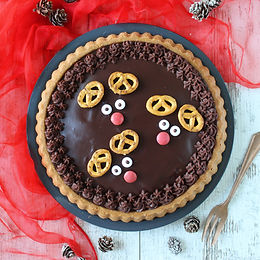 Crostata morbida natalizia con farina di miglio, spezie e cioccolato – senza glutine