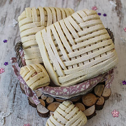 Fagottini intrecciati ripieni alle fragole – senza glutine e senza burro