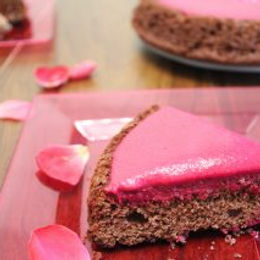 Crostata morbida al cioccolato con crema alla barbabietola – senza glutine e senza lattosio