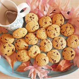 Biscotti al Chai e gocce di cioccolato – senza burro, senza glutine e senza lattosio