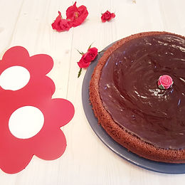 Torta morbidissima al cioccolato fondente – senza lievito e senza glutine