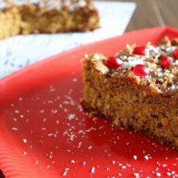 Torta soffice cocco e melograno – senza glutine e senza lattosio