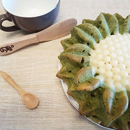 Torta yogurt, albumi e thè Matcha – senza glutine e senza lattosio