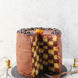 Torta scacchiera a 8 piani – senza glutine