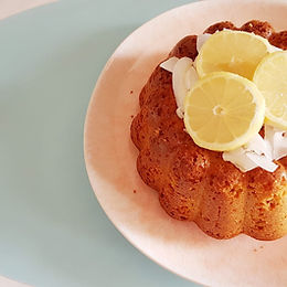 Ciambella alta al cocco e limone – soffice e profumatissima! – senza glutine e senza lattosio