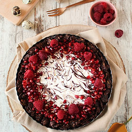 Crostata variegata senza cottura allo yogurt e cioccolato – senza glutine