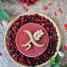 Crostata alle castagne con ganache al cioccolato e gelee ai frutti di bosco – senza glutine e senza lattosio