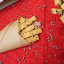 Biscotti stick alle mandorle e gocce di cioccolato – senza glutine e senza burro