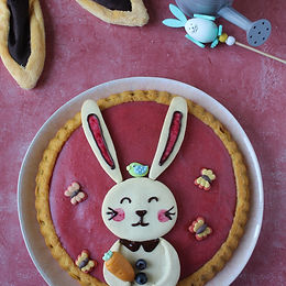 Crostata morbida coniglietto alle fragole – senza glutine e senza latticini